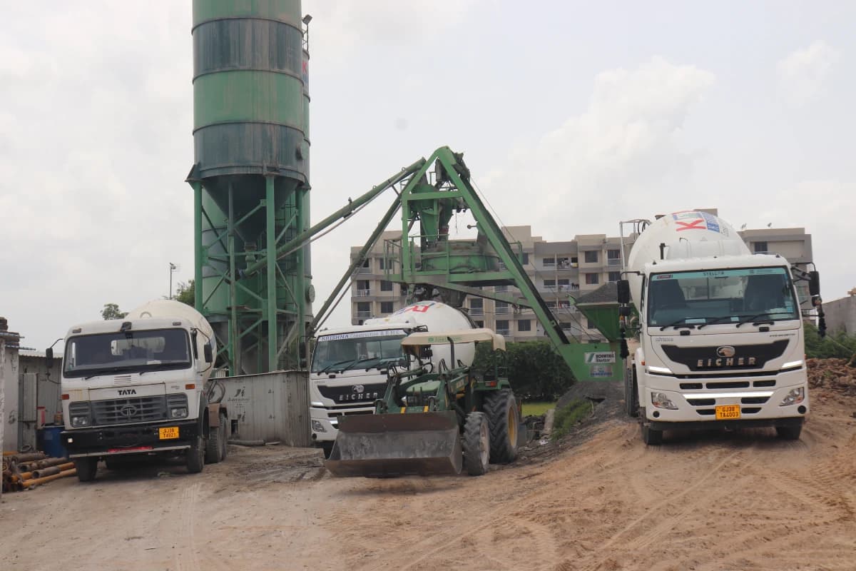 Vithlapur Schwing Stetter CP-45 batching plant